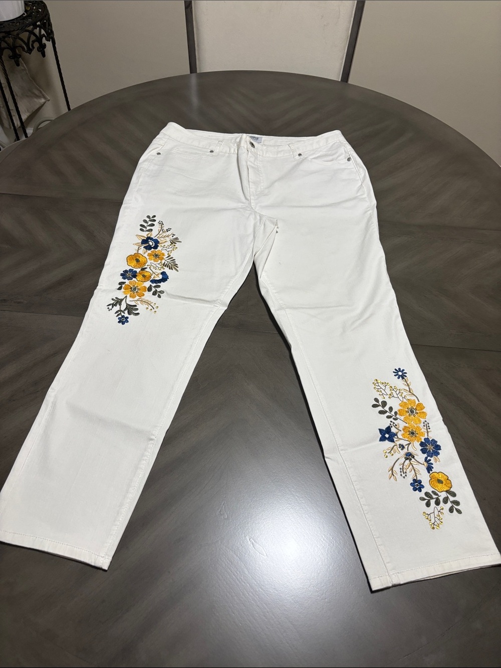 Monroe & Main White Straight-Leg Jeans with Yellow & Navy Floral Embroidery